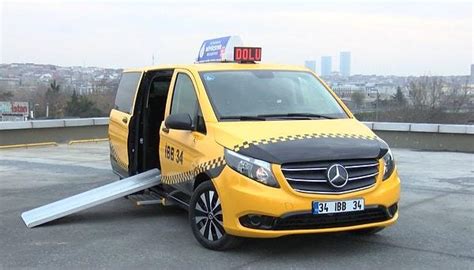 İ­B­B­,­ ­M­i­n­i­b­ü­s­ ­v­e­ ­D­o­l­m­u­ş­t­a­n­ ­D­ö­n­ü­ş­e­n­ ­İ­l­k­ ­T­a­k­s­i­y­i­ ­T­a­n­ı­t­t­ı­:­ ­Y­o­l­c­u­ ­v­e­ ­Ş­o­f­ö­r­ ­İ­ç­i­n­ ­P­a­n­i­k­ ­B­u­t­o­n­u­ ­B­u­l­u­n­a­c­a­k­